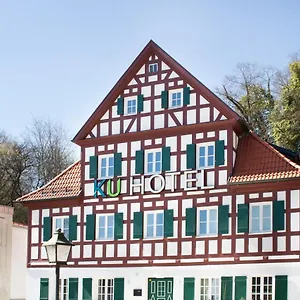 Ku Hotel